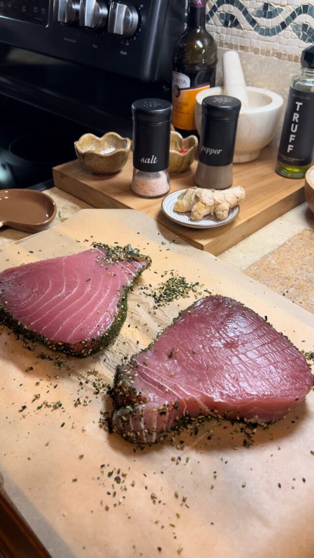 Seared Furikake Ahi w/ wasabi aioli 🐟👌🏽
A local favorite in Hawaii—tender ahi tuna steaks with a crispy umami crust and a spicy wasabi aioli for dipping.

👇🏽SAVE this one for later it’s so easy and surely impressive. FOLLOW me for more recipes like this.

Ingredients

Ahi tuna steaks, 3/4–1 inch thick
Furikake seasoning
Salt and pepper, to taste
Sesame oil, for searing

For the Wasabi Aioli:
1/2 cup mayonnaise
1–2 teaspoons wasabi paste (adjust to taste)
1 teaspoon mirin
1 tablespoon lemon juice (about half a lemon)
1 small garlic clove, finely grated
1/2 teaspoon sugar
Pinch of salt

Instructions
1. Bring to Room Temp: Let ahi sit out for 30–60 minutes.
2. Make Aioli: Mix mayo, wasabi, mirin, grated garlic, sugar, and salt. Chill.
3. Season Ahi: Pat steaks dry, season with salt and pepper, press furikake to coat.
4. Sear: Heat sesame oil in a skillet over medium-high. Sear steaks 45–60 seconds per side (cook longer if you prefer it less rare).
5. Serve: Slice and serve over rice with wasabi aioli.

#searedahi #searedtuna #furikakeahi #cooking  #homecooking #easyrecipe #highproteinmeals #healthyfood #japanesefood #healthydinnerideas #asmrcooking #feedfeed @thefeedfeed